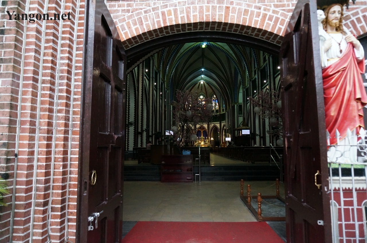 St-Mary's-Cathedral-from-outside